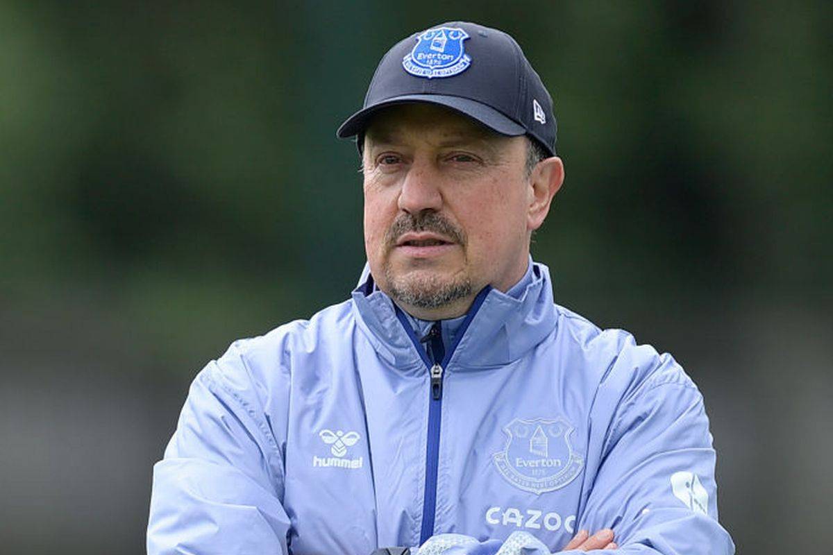 Rafael Benítez postula para el cargo de entrenador del Leicester City